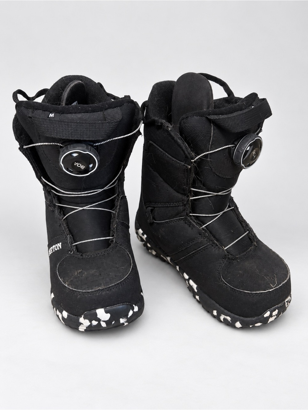 Burton Grom BOA Kids Snowboard Boots – Size 1K, Adjustable to 2K – Black